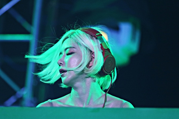  캄보디아 물축제 기간 EDM 페스티발에 참가한 한류스타 DJ 소다