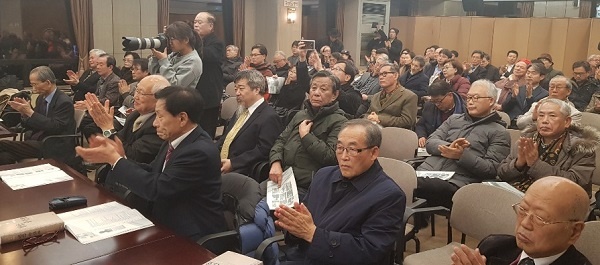 18일 오후 서울 프레스센터에서 열린 제17회 송건호언론상 시상식에 참석한 언론들이다.