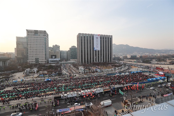 '불편한 용기'가 주최한 '편파판결·불법촬영 6차 규탄시위'가 22일 오후 2시 서울 광화문광장에서 열렸다. 