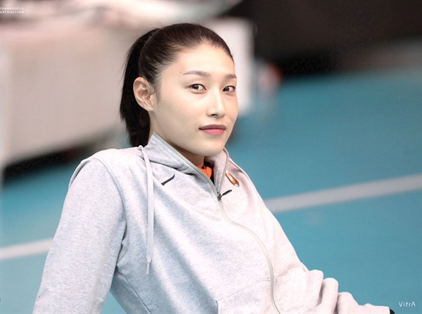  김연경 선수(192cm·에자즈바쉬)