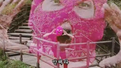  '소년점프' 뮤직비디오 속 '한국 힙합 망해라'를 외치는 마미손