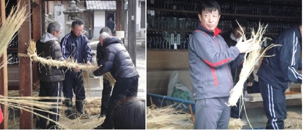           볏짚으로 금줄을 꼬고, 볏짚을 묶어서 츠도를 만드는 일은 오래 전부터 나이든 사람이 하는 일이었습니다.