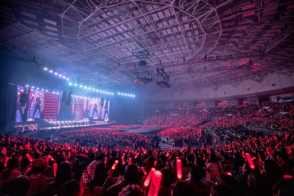 아이콘 아이콘의 서울 앙코르 콘서트 < iKON CONTINUE TOUR ENCORE IN SEOUL >가 6일 오후 서울 송파구 올림픽체조경기장에서 열렸다.