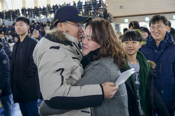 21일 진주 공군교육사령부 기본군사훈련단에서 열린 공군병 입대 입영식.