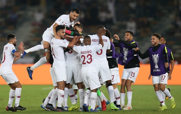  카타르 축구 대표팀은 1일(한국시각) 아랍에미리트 아부다비의 자예드 스포츠 시티 스타디움에서 열린 2019 아시안컵 일본과의 결승전에서 3-1로 승리했다. 
