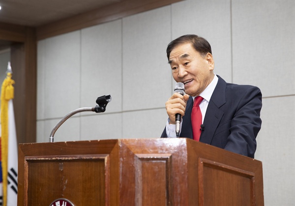  자유한국당 은평을 신년교례회에 참석한 이재오 전 의원