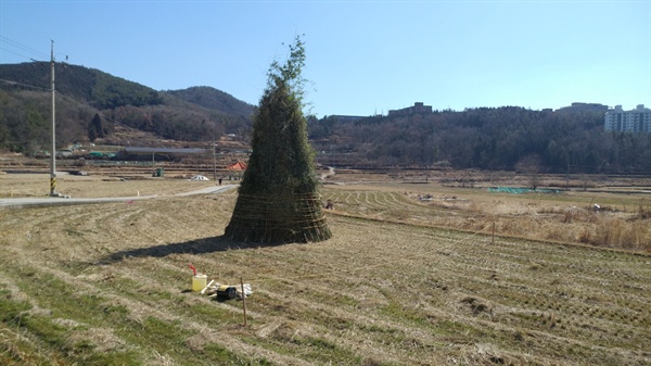 액운을 날려 버리는 달집태우기