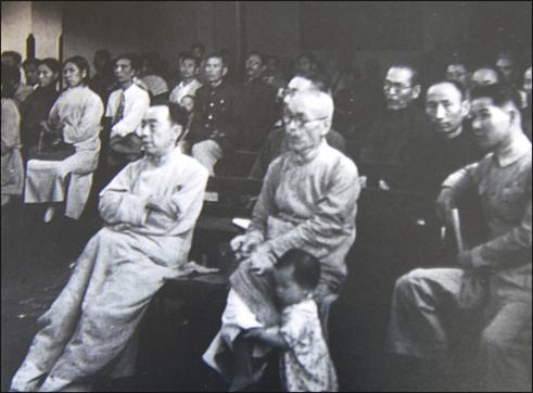 1943년 중경 임시정부 시절 김규식(왼쪽).