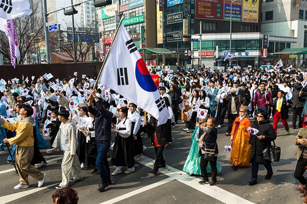 [3.1절 사진] 100년 전 오늘을 재현한 광주의 거리