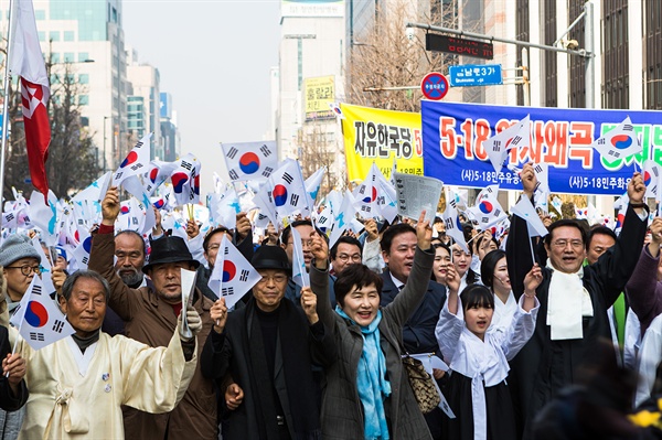 [3.1절 사진] 100년 전 오늘을 재현한 광주의 거리