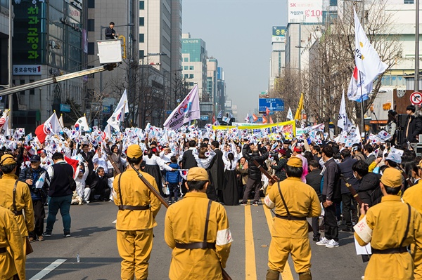 [3.1절 사진] 100년 전 오늘을 재현한 광주의 거리