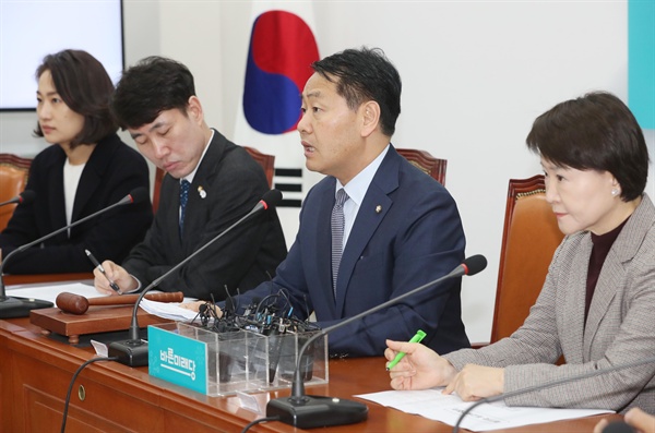 바른미래당 김관영 원내대표가 15일 오전 국회에서 열린 최고위원회의에서 발언하고 있다. 