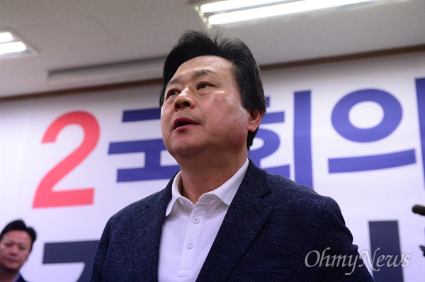 자유한국당 강기윤 후보.