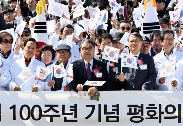 ‘경기도 대한민국 임시정부 수립 100주년 기념식’에 참석한 이재정 경기도 교육감