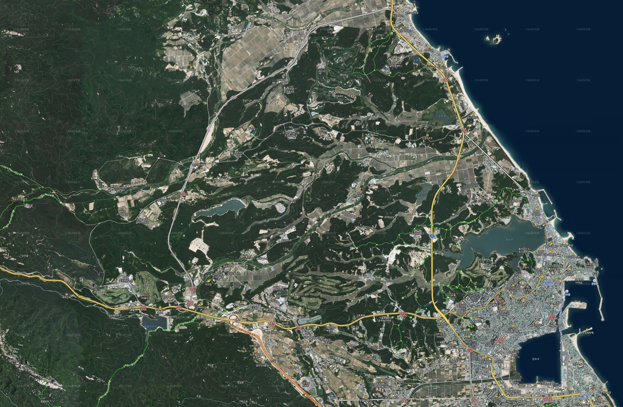 고성산불 피해지역을 돌아보기 위해 여러 개의 화면을 연결해 만들어 둔 지도.