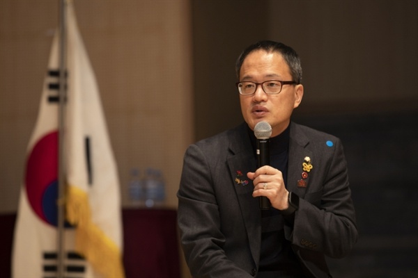 4월 11일 은평시민과 함께하는 세월호 5주기 기념행사에서 발언하고 있는 박주민 의원.