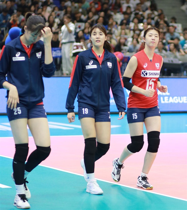  2019 발리볼 네이션스 리그(VNL) 여자배구 대표팀 선수들, 왼쪽부터 박은진, 이다영, 강소휘... 사진은 2018 VNL 대회 모습