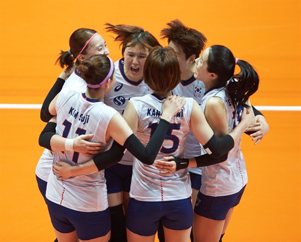  한국 여자배구 대표팀 선수들... 2019 VNL 한국-터키 경기 모습(2019.5.21)