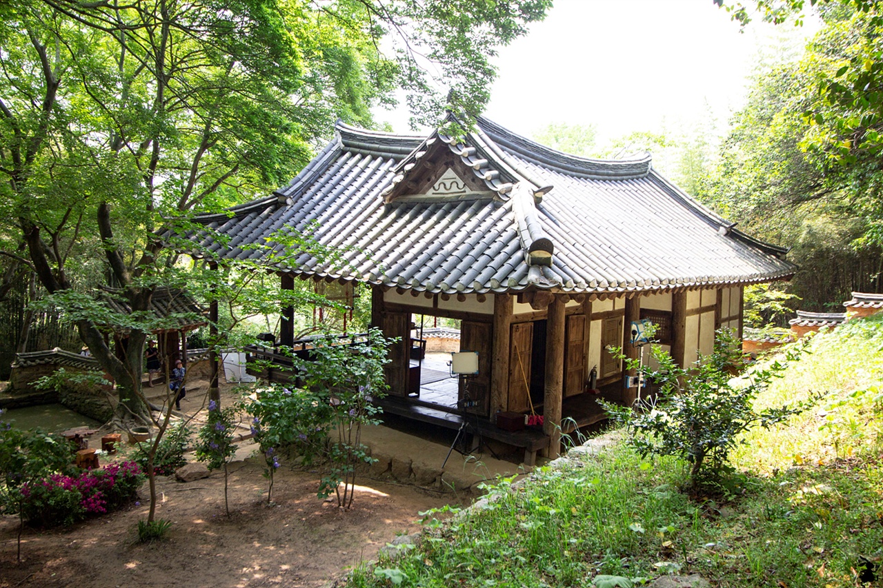 보성 열화정 작은 연못과 숲으로 싸인 요원한 정자가 열화정이다.