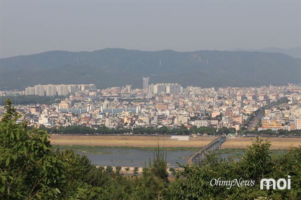  경주 송화산에서 촬영한 경주시가지 모습