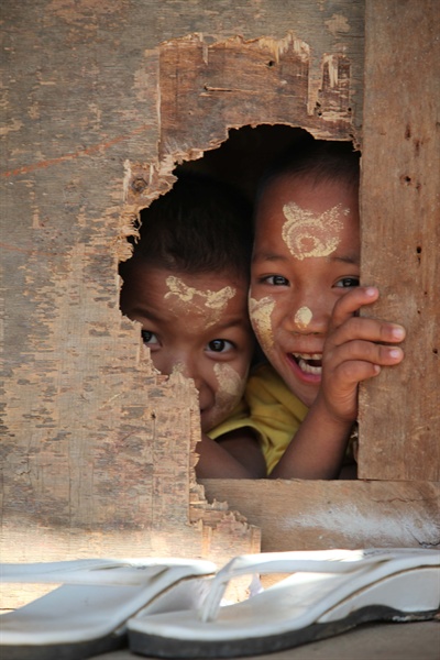 '세상과함께'가 만난 미얀마 아이들