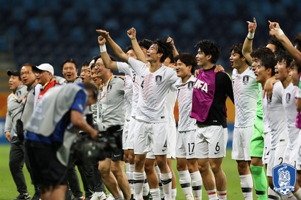  12일 최준의 결승골에 힘입어 에콰도르를 1-0으로 꺾고 결승 진출에 성공한 U-20 한국 남자축구 대표팀