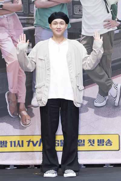  18일 서울 신도림동 라마다호텔에서 열린 tvN <더 짠내투어> 제작발표회에 참석한 이용진.