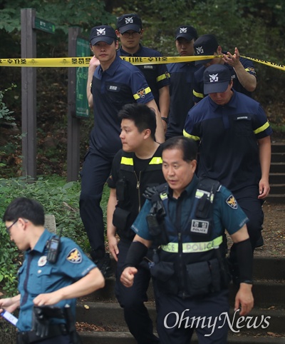 정두언 전 의원 숨진 채 발견, 사고현장 통제하는 경찰 