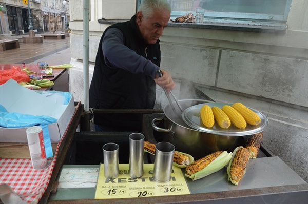 예상 밖의 달콤한 맛이 일품이다. 