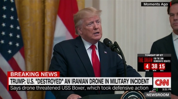 도널드 트럼프 미국 대통령의 이란 드론(무인기) 격추 발표를 보도하는 CNN 뉴스 갈무리.