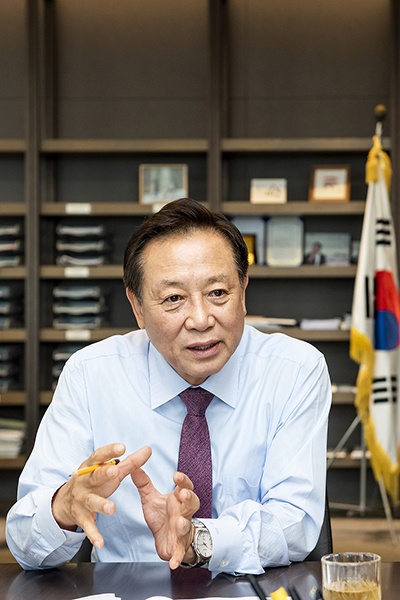차성수 한국교직원공제회 이사장.