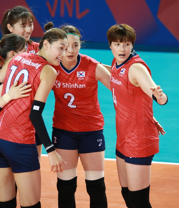  여자배구 대표팀 선수들... 2019 VNL 대회 (충남 보령종합체육관, 2019.6.20)