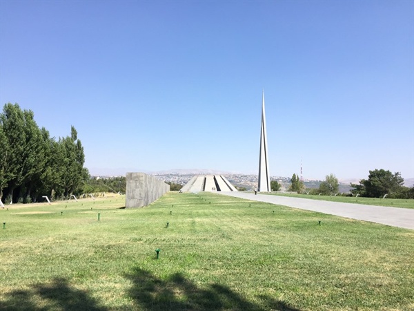 아르메니아 학술 추모탑