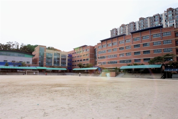 용인신촌중학교
