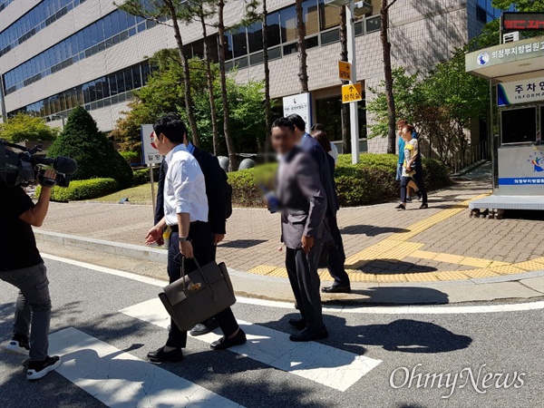  D씨는 "한국은 내게 좋은 나라"라고 했다.