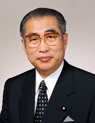 오부치 게이조 전 일본 총리. 일본 총리대신 홈페이지의 오부치 게이조 코너에서 찍은 사진. 