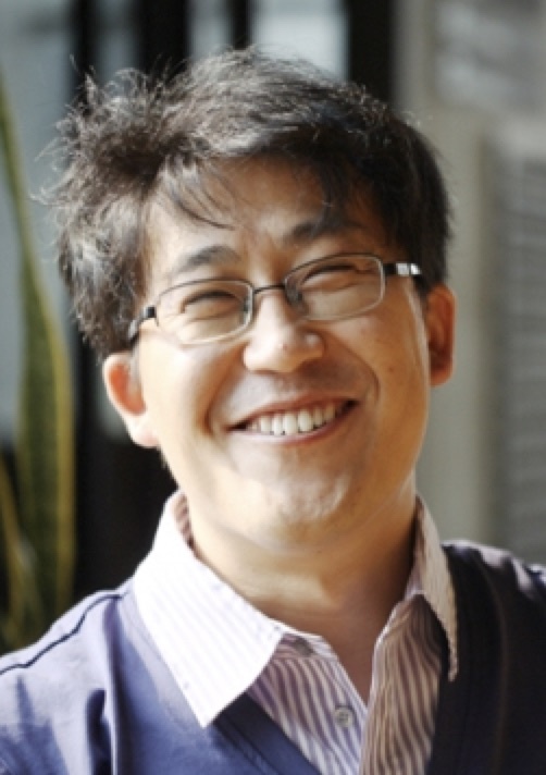 제3회 이호철통일로문학상 특별상 수상자인 김종광 작가