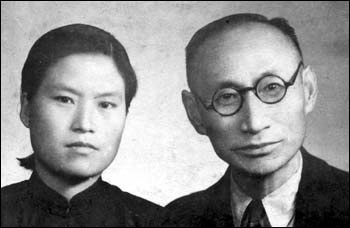 차리석 선생(사진 오른쪽)과 홍매영 지사(왼쪽)의 결혼 사진.