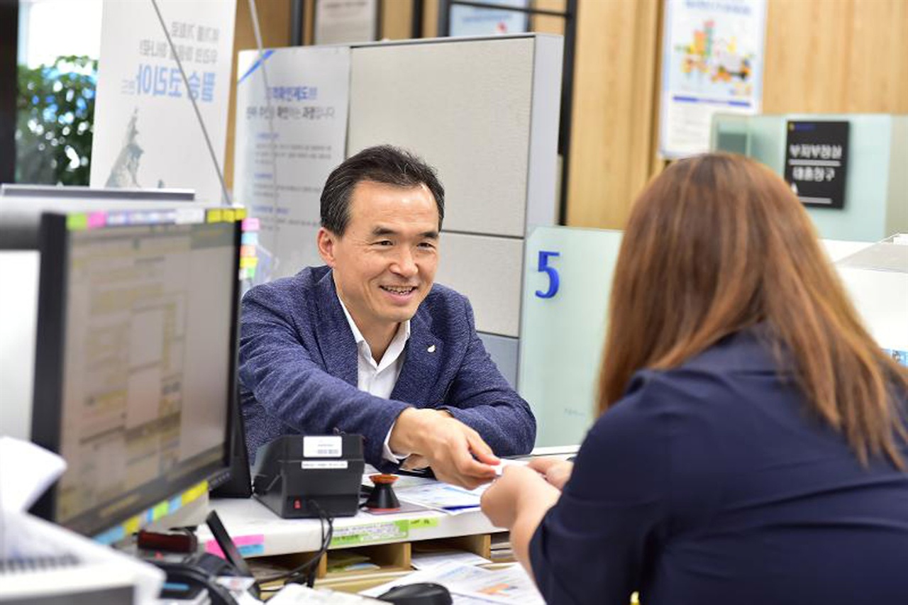 이항진 여주시장