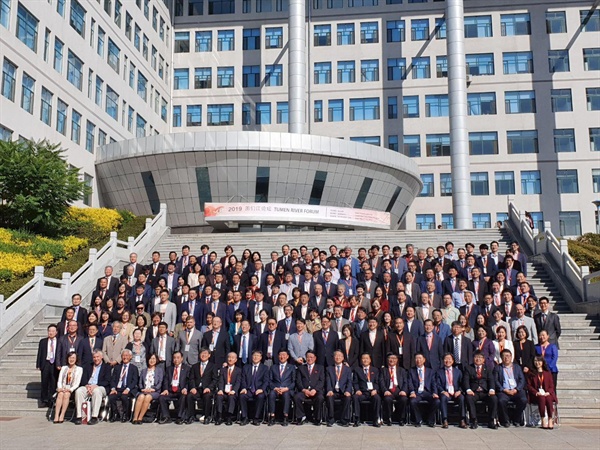 9월 22일 중국 연변대학에서 열린 '두만강포럼'에는 박종철 경상대 교수를 비롯해 20여개국의 한반도 전문가 200여명이 참석했다.