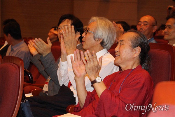 경남민주화운동동지회는 9월 27일 저녁 경남도청 대강당에서 창립총회를 가졌다.