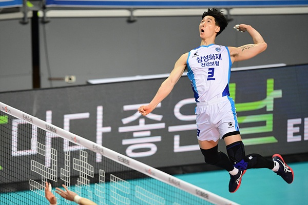  한국 나이로 35세가 된 박철우는 지난 시즌 토종 선수 중 2번째로 많은 득점을 올렸다.