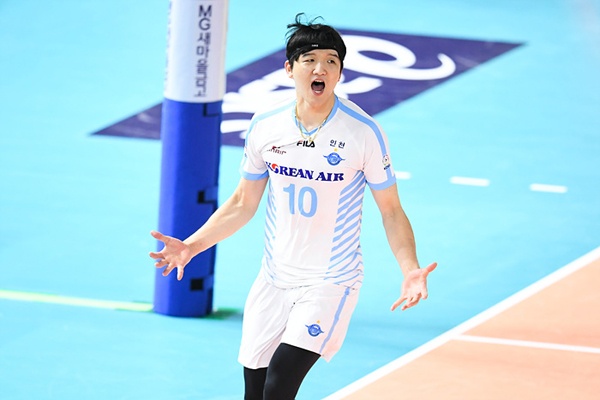  2018-2019 시즌 정규리그 MVP 정지석은 이제 유망주가 아닌 공수를 겸비한 V리그 최고의 스타플레이어다.