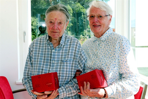 지난 2005년 소록도에서 홀연히 떠나 자신들의 고향 오스트리아에서 노후를 보내고 있는 마가렛(왼쪽)과 마리안느(오른쪽). 지난 9월의 모습이다.