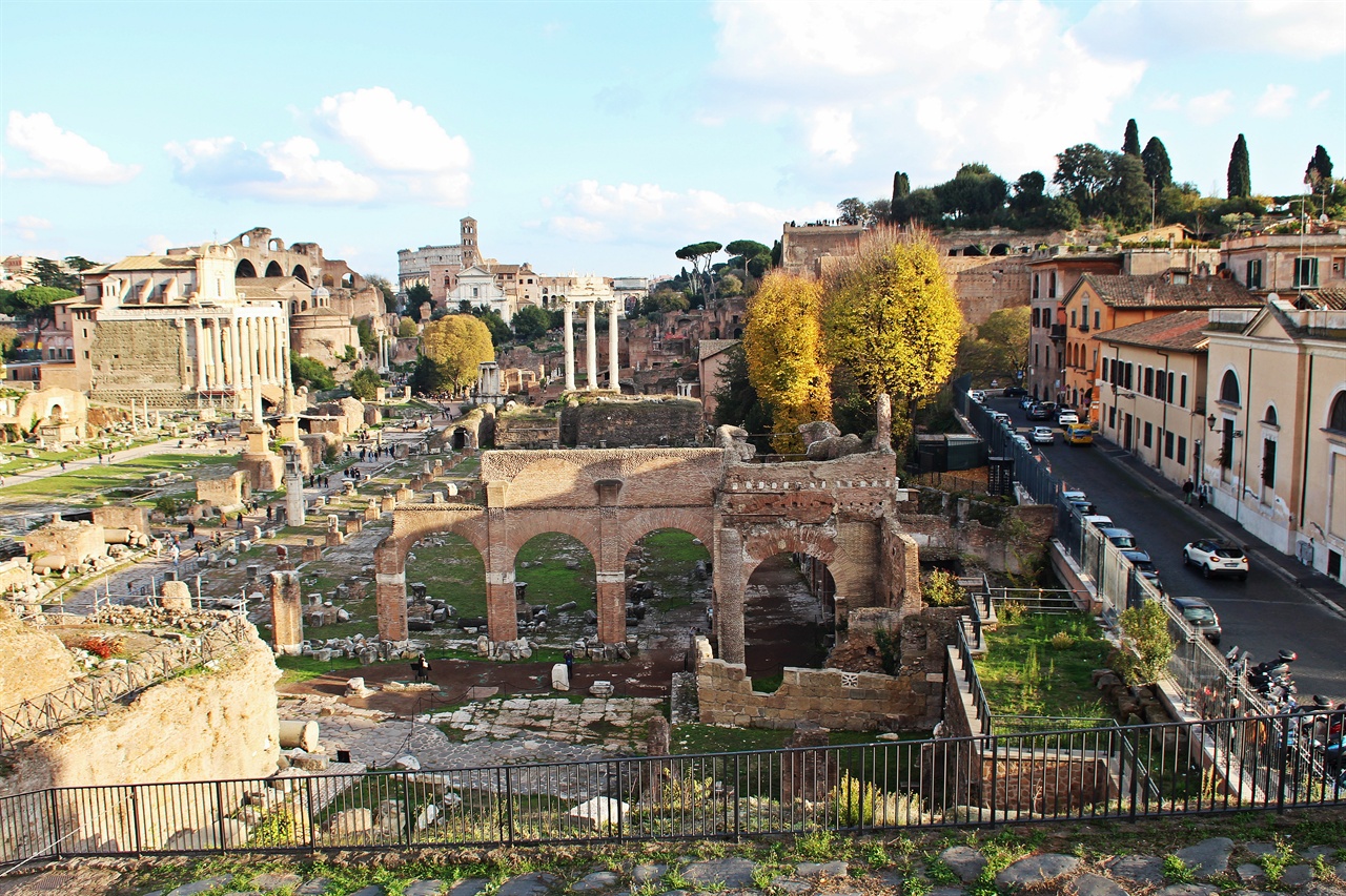 고대 로마의 생활 중심지 포로  로마노 모습