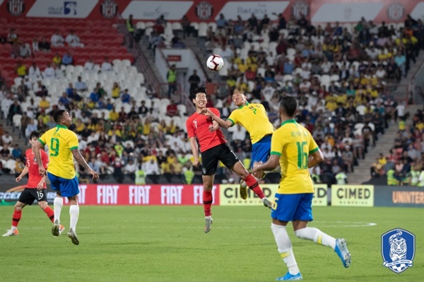 한국vs브라질 한국이 브라질과의 평가전서 선전했지만 0-3으로 패했다. 