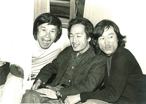  1975년 '영상시대' 회원 이장호 감독, 하길종 감독, 김호선 감독