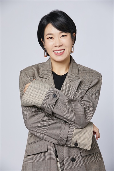  최근 종영한 KBS2 수목드라마 <동백꽃 필 무렵>에 출연한 배우 염혜란