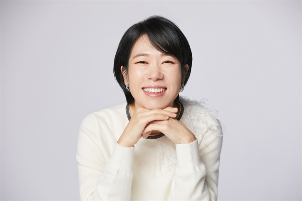  최근 종영한 KBS2 수목드라마 <동백꽃 필 무렵>에 출연한 배우 염혜란
