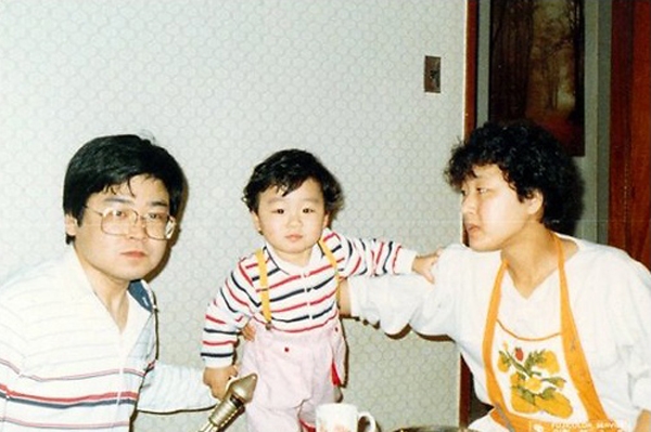 1980년 대 보안사 근무 당시 김병진씨 가족
